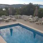 Sealuxe With Heated Pool And Sea View Apartament Trogir