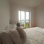 Sealuxe With Heated Pool And Sea View Apartament *