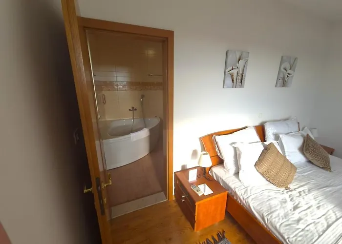Sealuxe With Heated Pool And Sea View Apartman