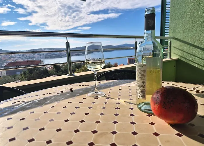Apartman Sealuxe With Heated Pool And Sea View *