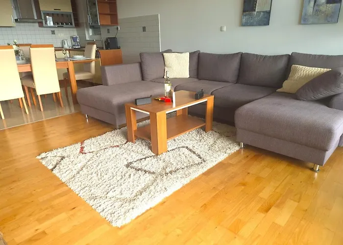 Apartman Sealuxe With Heated Pool And Sea View