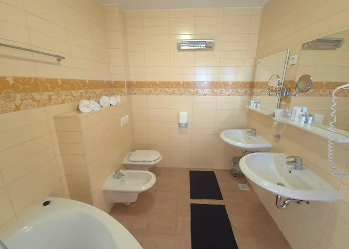 Sealuxe With Heated Pool And Sea View Apartman *