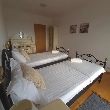Apartment Sealuxe With Heated Pool And Sea View *