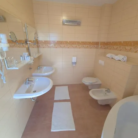 Apartment Sealuxe With Heated Pool And Sea View *