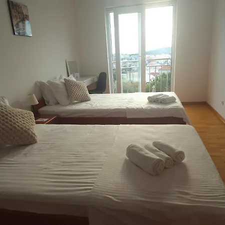 Sealuxe With Heated Pool And Sea View Apartment *