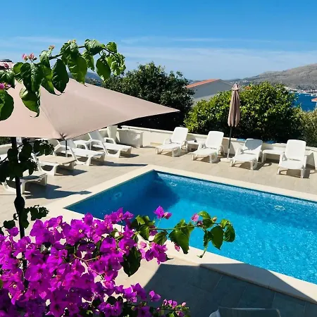 Sealuxe With Heated Pool And Sea View * Trogir