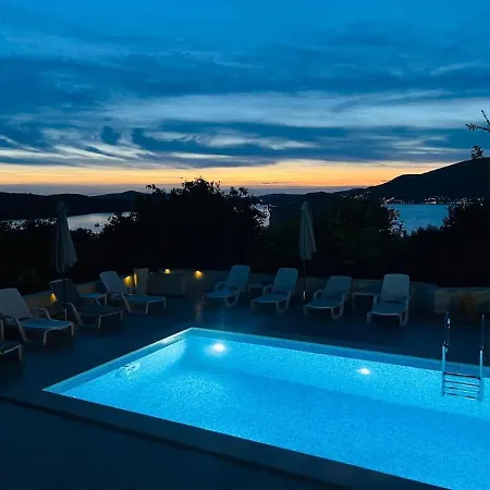 Sealuxe With Heated Pool And Sea View 公寓