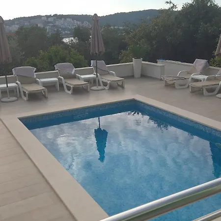 Apartment Sealuxe With Heated Pool And Sea View *