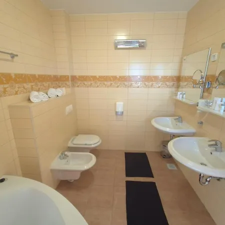 Sealuxe With Heated Pool And Sea View Apartment *