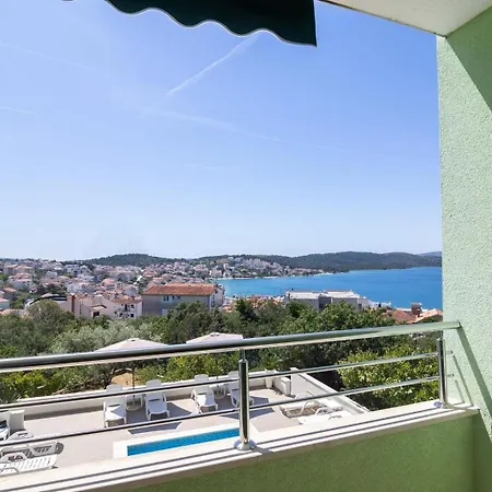 Sealuxe With Heated Pool And Sea View * Trogir
