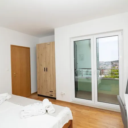 Sealuxe With Heated Pool And Sea View *