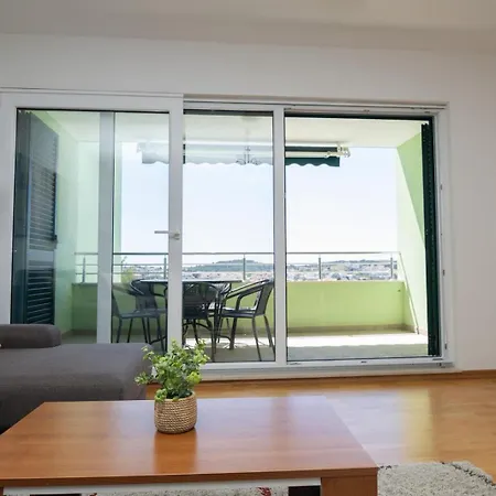 Sealuxe With Heated Pool And Sea View Trogir