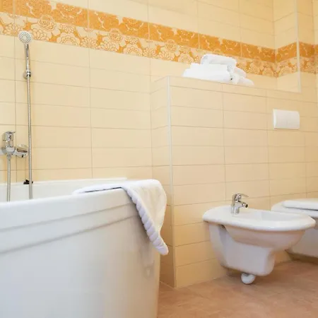 Sealuxe With Heated Pool And Sea View