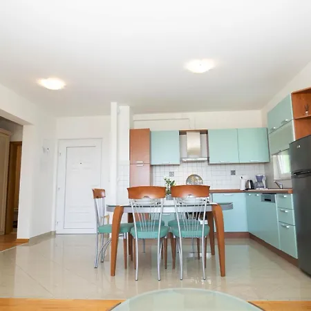 Sealuxe With Heated Pool And Sea View Lejlighed Trogir