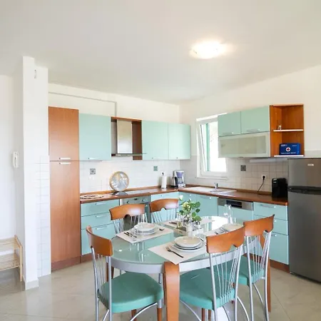 Sealuxe With Heated Pool And Sea View Appartement