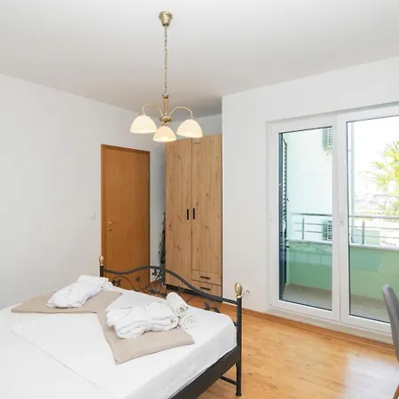 Sealuxe With Heated Pool And Sea View Trogir