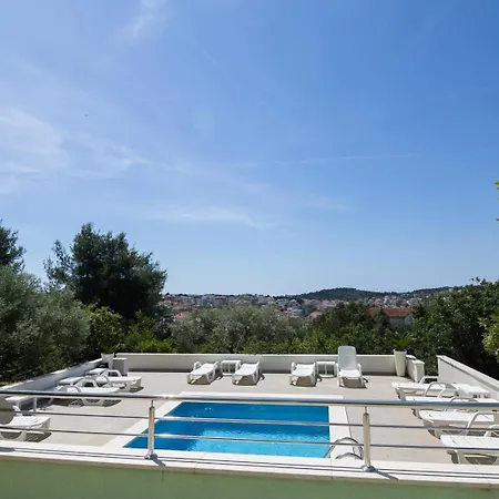 Appartement Sealuxe With Heated Pool And Sea View *