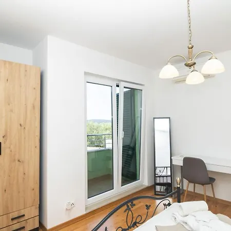 Lejlighed Sealuxe With Heated Pool And Sea View Trogir