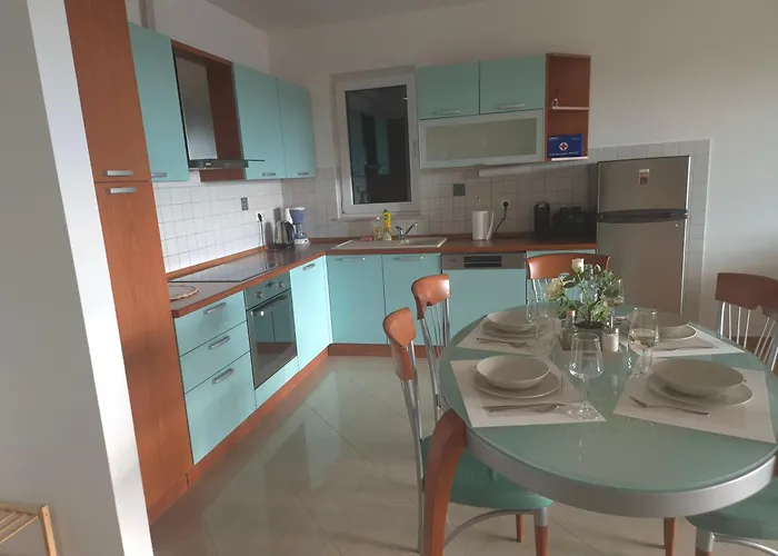 Sealuxe With Heated Pool And Sea View 特罗吉尔