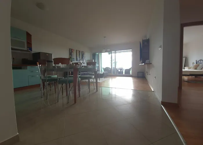 公寓 Sealuxe With Heated Pool And Sea View 特罗吉尔