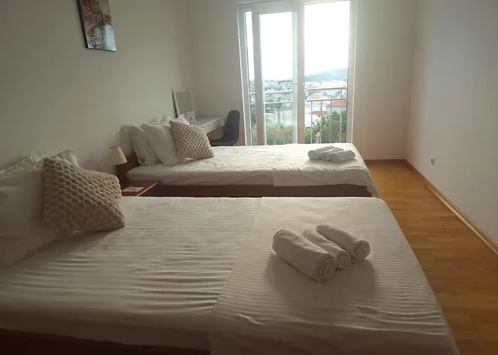 Sealuxe With Heated Pool And Sea View Apartment *