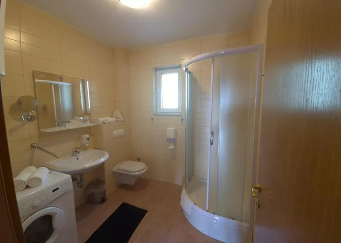 Sealuxe With Heated Pool And Sea View Apartment *