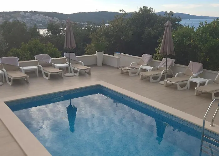 Sealuxe With Heated Pool And Sea View 公寓 特罗吉尔