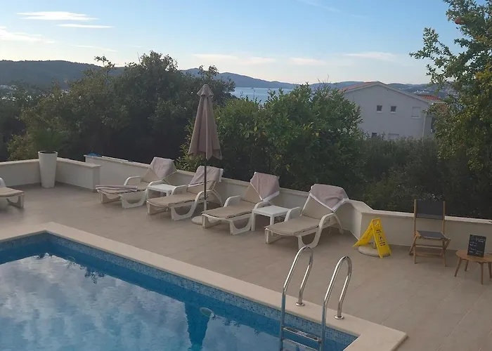 Sealuxe With Heated Pool And Sea View 公寓 *