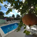 Daire Sealuxe With Heated Pool And Sea View *